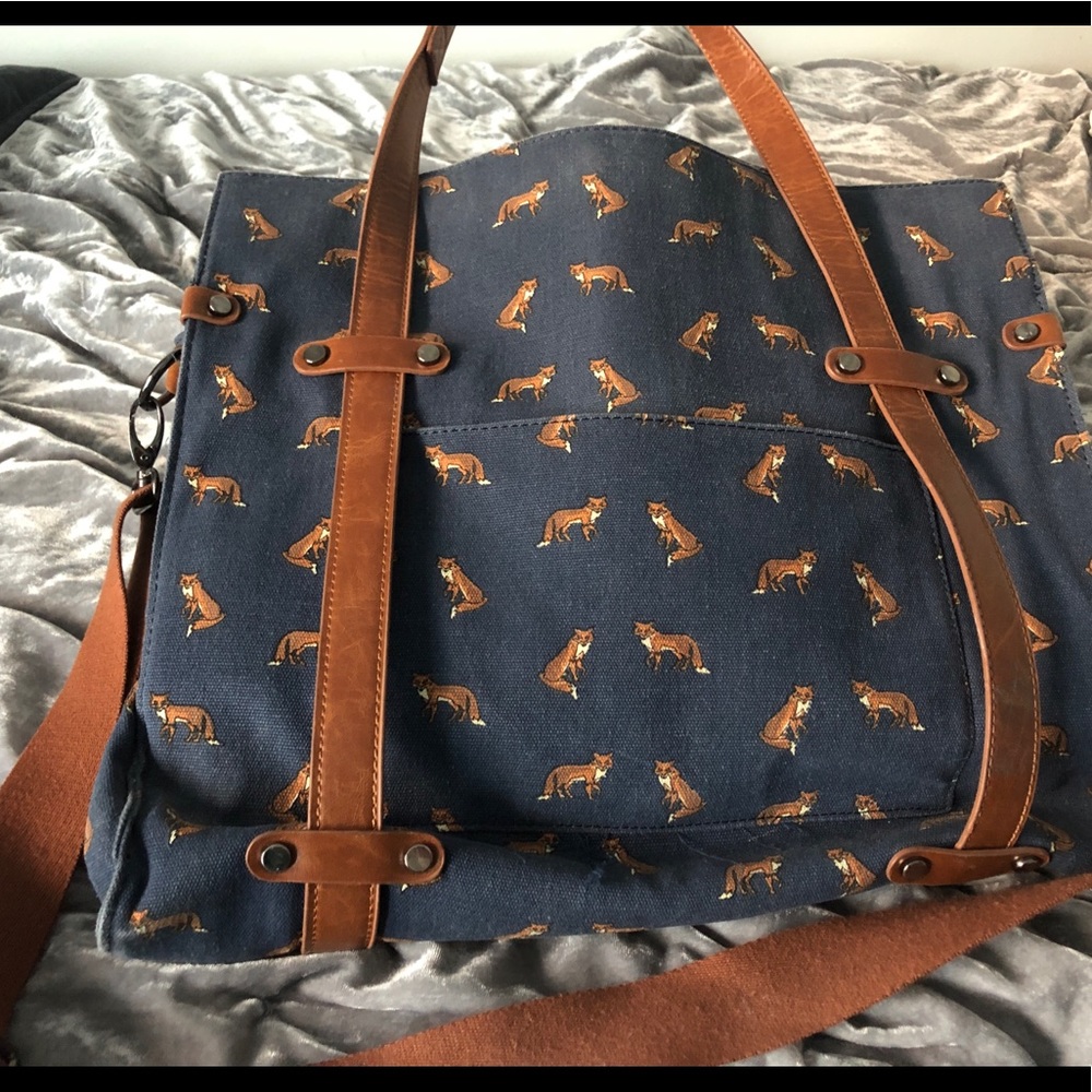 ModCloth camp director tote with foxes